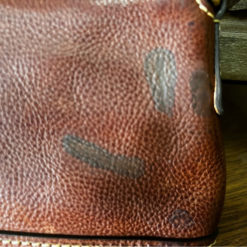 Dooney & Bourke Florentine Vacchetta Leather Chestnut Izzie Shoulder Bag AS IS - Picture 3 of 9